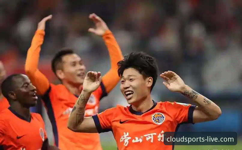 青岛海牛13年梦魇终结：3-1力克上海海港，深度解析这场逆袭之战